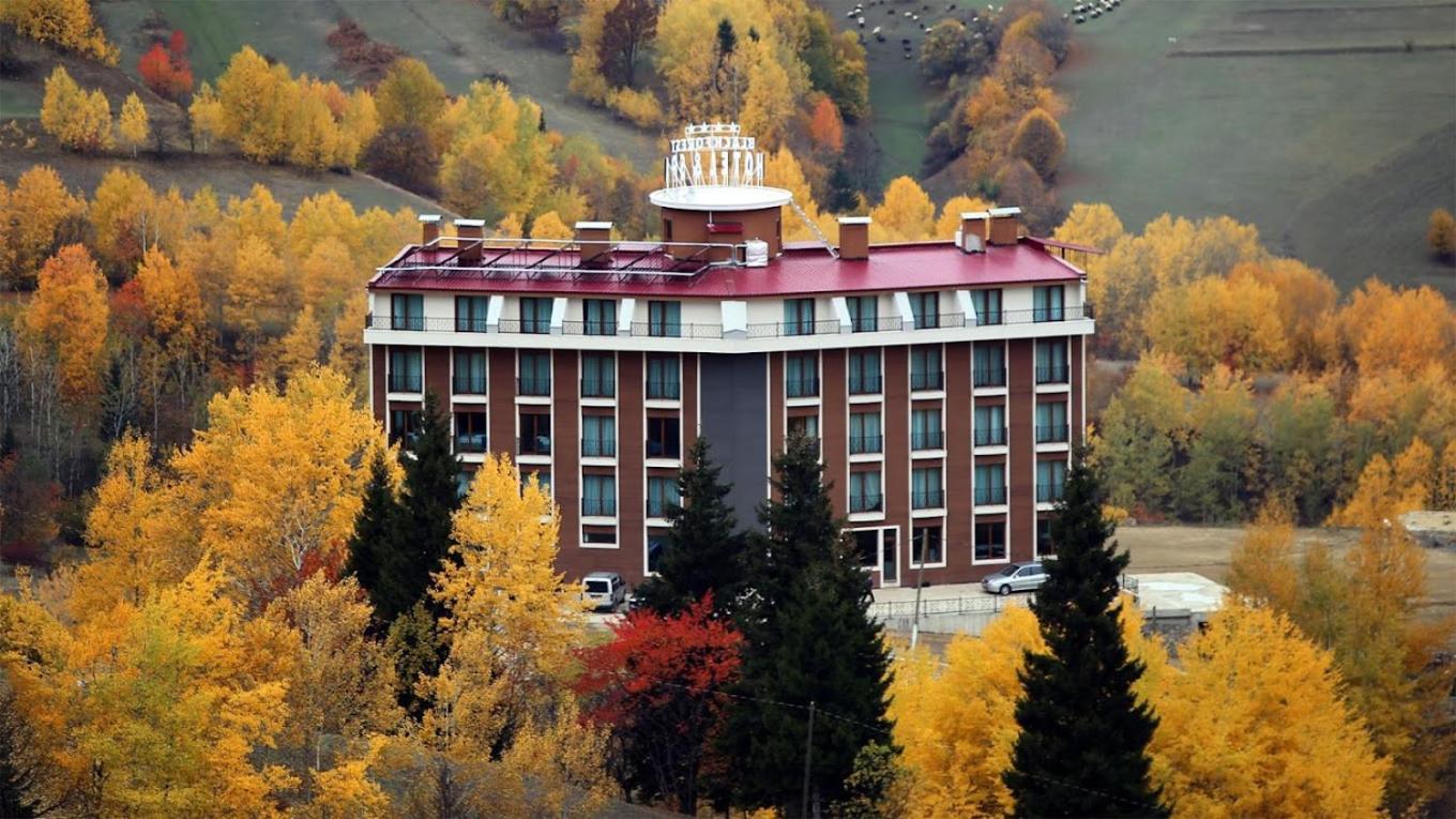 Black Forest Hotel Savsat Bagian luar foto